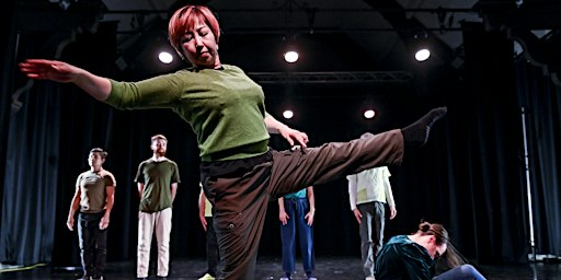 Company Chameleon - Adult Class