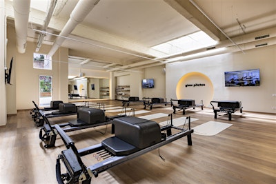 Taller de Pilates Consciente y Productos de autocuidado
