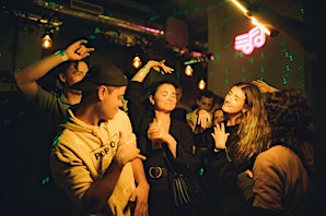 NEW YEARS EVE - PORTO CRAWL