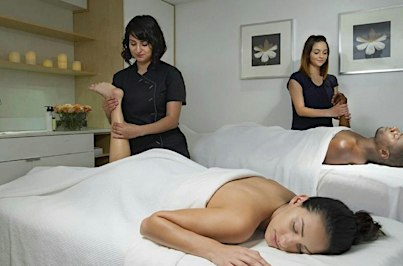 Couples Romantic spa date with candle-making class