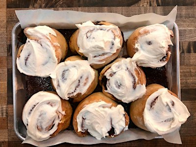 Batch Baking Company Cinnamon Roll Class