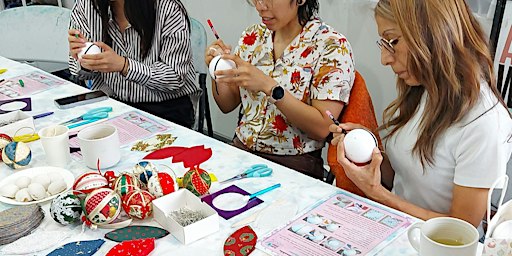 Art in the Afternoon: Handmade Christmas Bauble Workshop