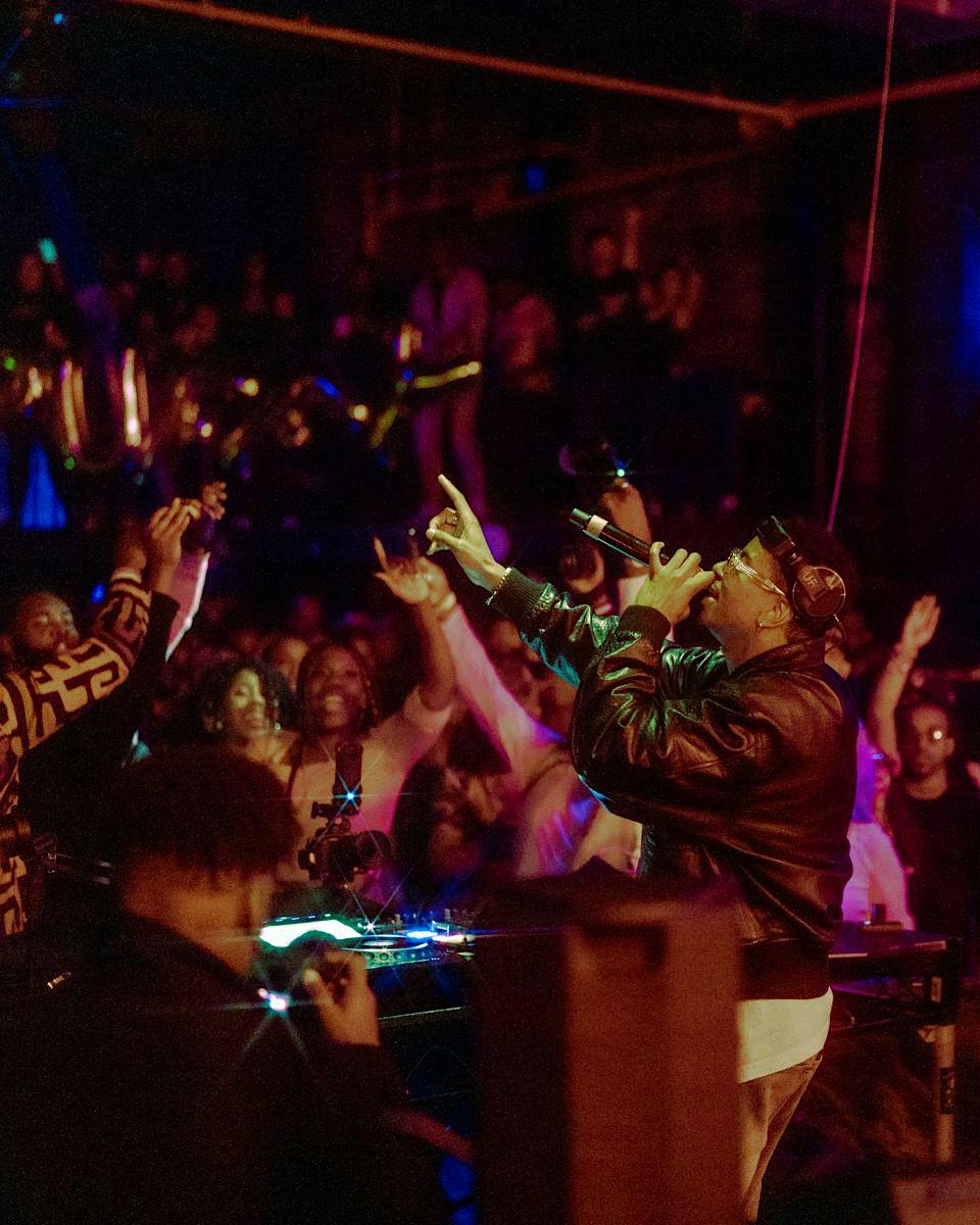 DJ PUFFY & FRIENDS