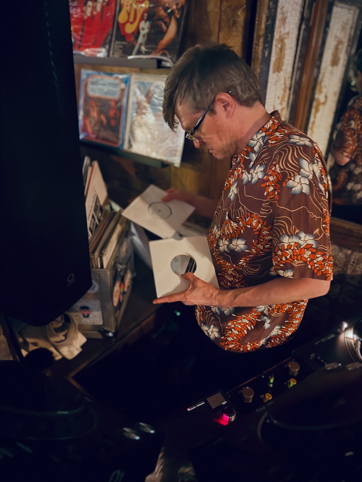 Love Is Everywhere #9: Tina Edwards // Paul Murphy // Masumi Endo // Foot Notes