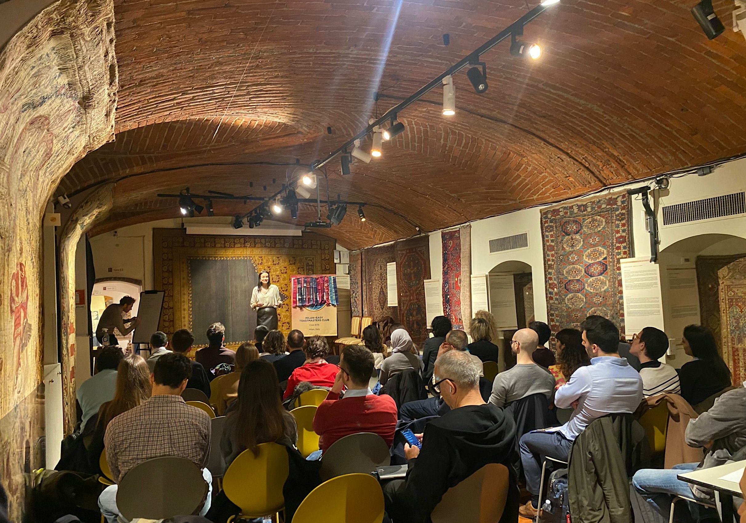 Free Public Speaking & Leadership - Toastmasters Milan-Easy