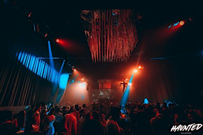 Halloween Club Crawl Toronto | King Street Club Crawl | Fri Oct 30