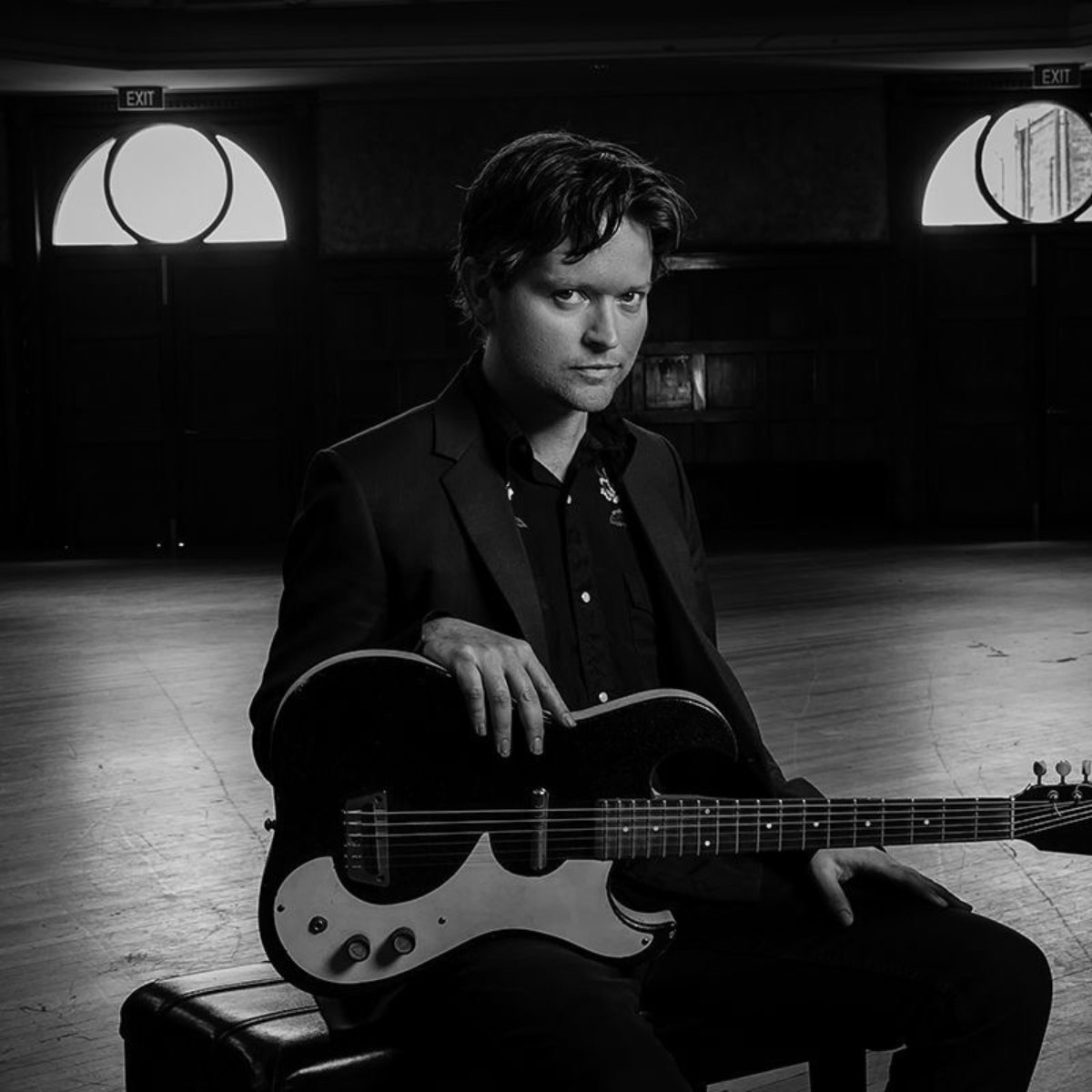 Glenn Richards: Q&A/Live + Signing