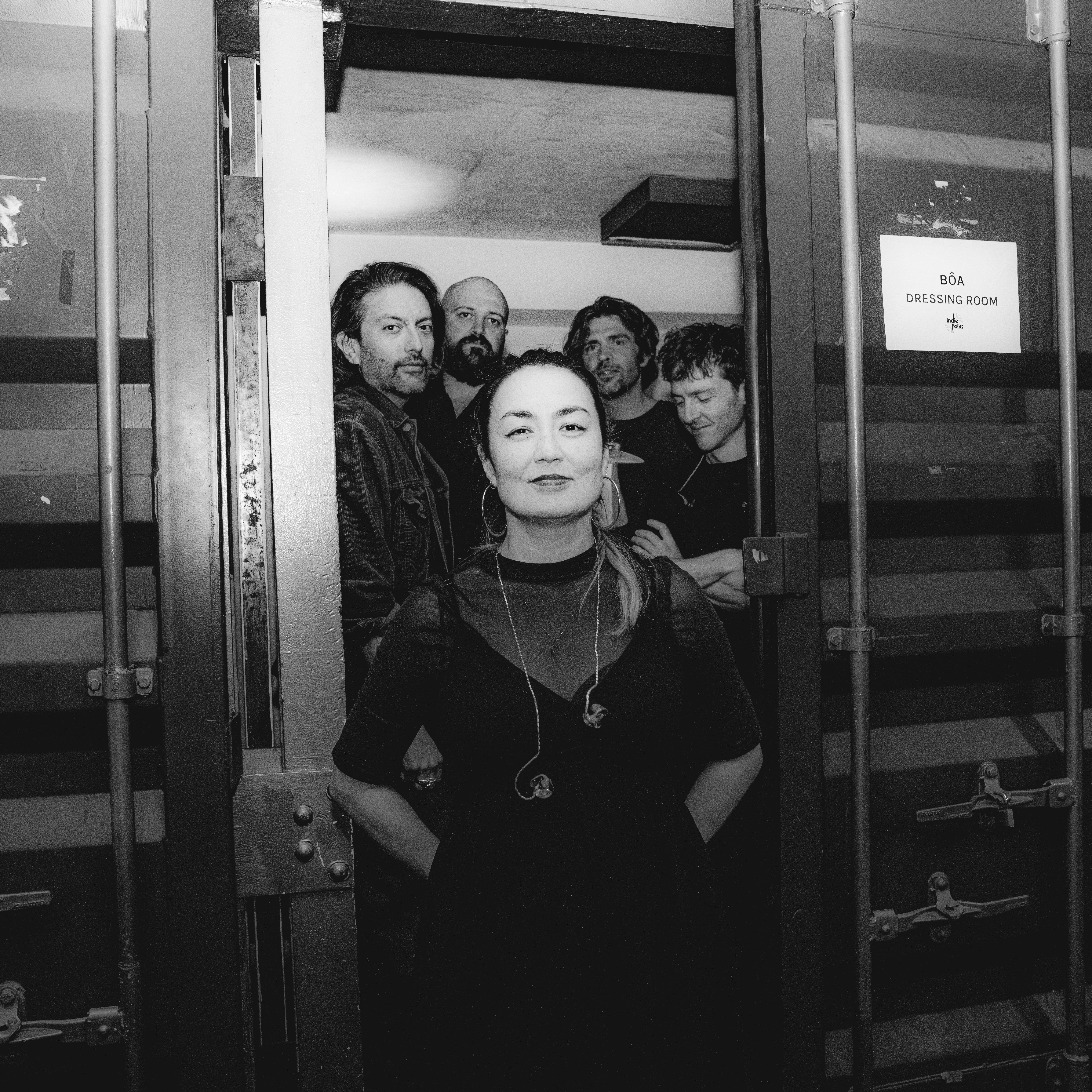 Bôa: Live + Signing