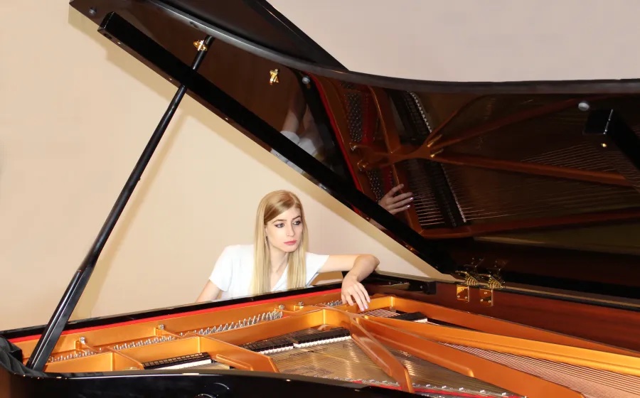L.E.V. 2026: KELLY MORAN & NAO 'THE CLUSTERS'