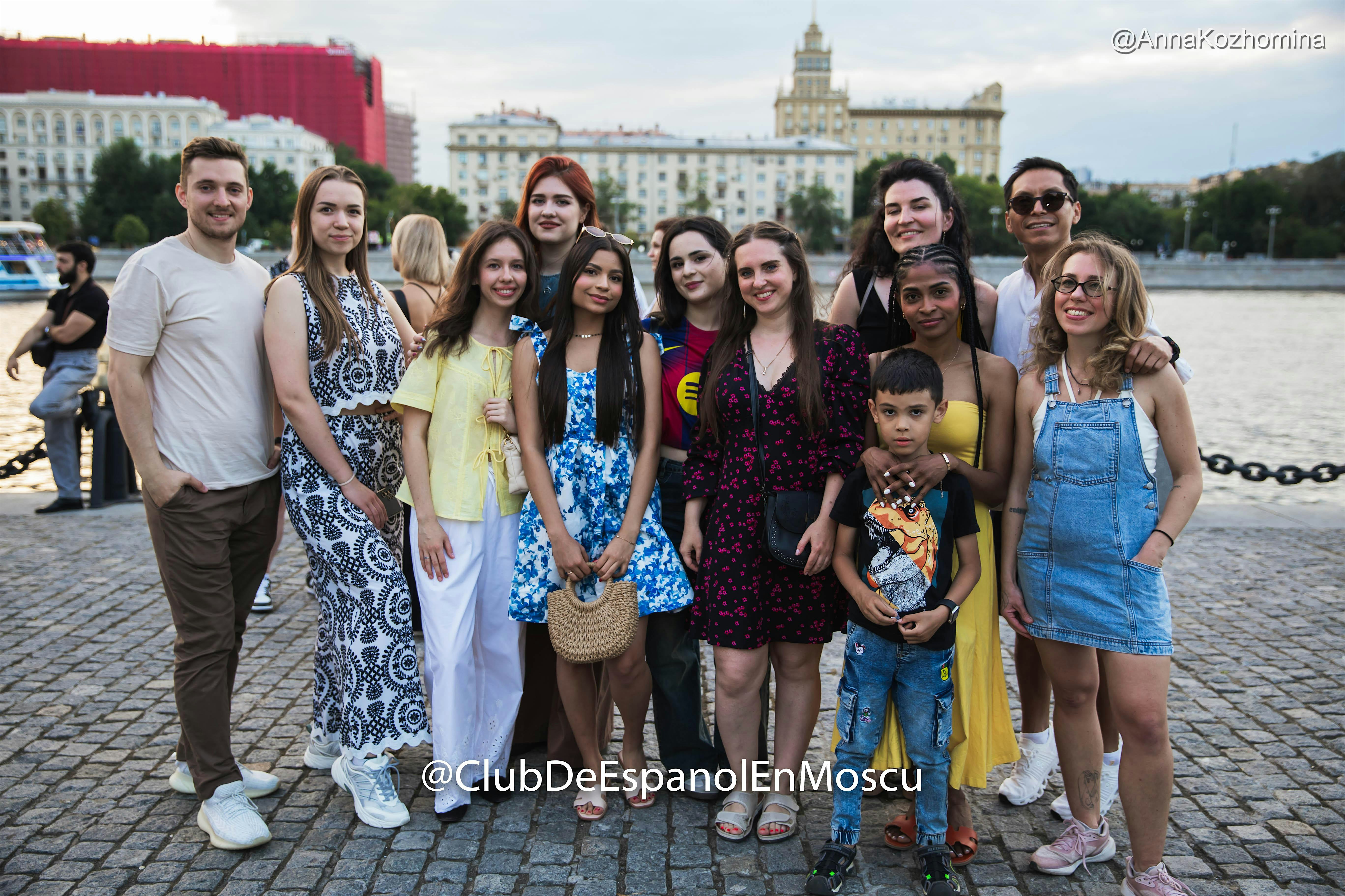 International afterwork + language exchange + networking + Fiesta!