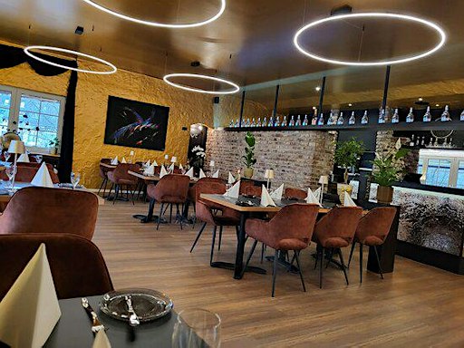 iolana Sparkle Dinner