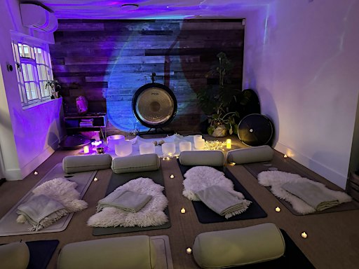 Gong Bath, Energy Healing, Cacao Ceremony (Small Group)
