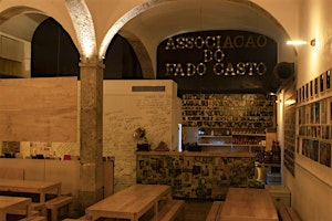 Lisbon: Tapas & Drinks with Fado Live Performance