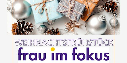 Weihnachtsbusiness-Frühstück Frau im Fokus