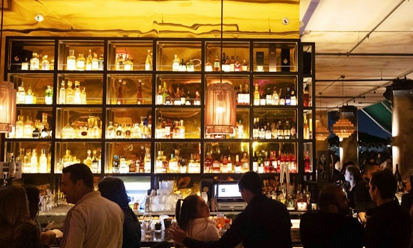 Intelligent Singles Mixer at Private Club in Seattle!