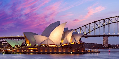 Discover Sydney with an exciting scavenger hunt by World City Trail!