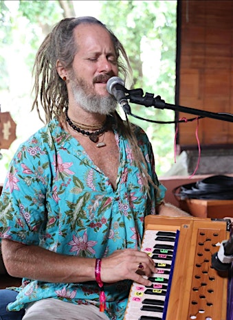 Kirtan with Govind Das
