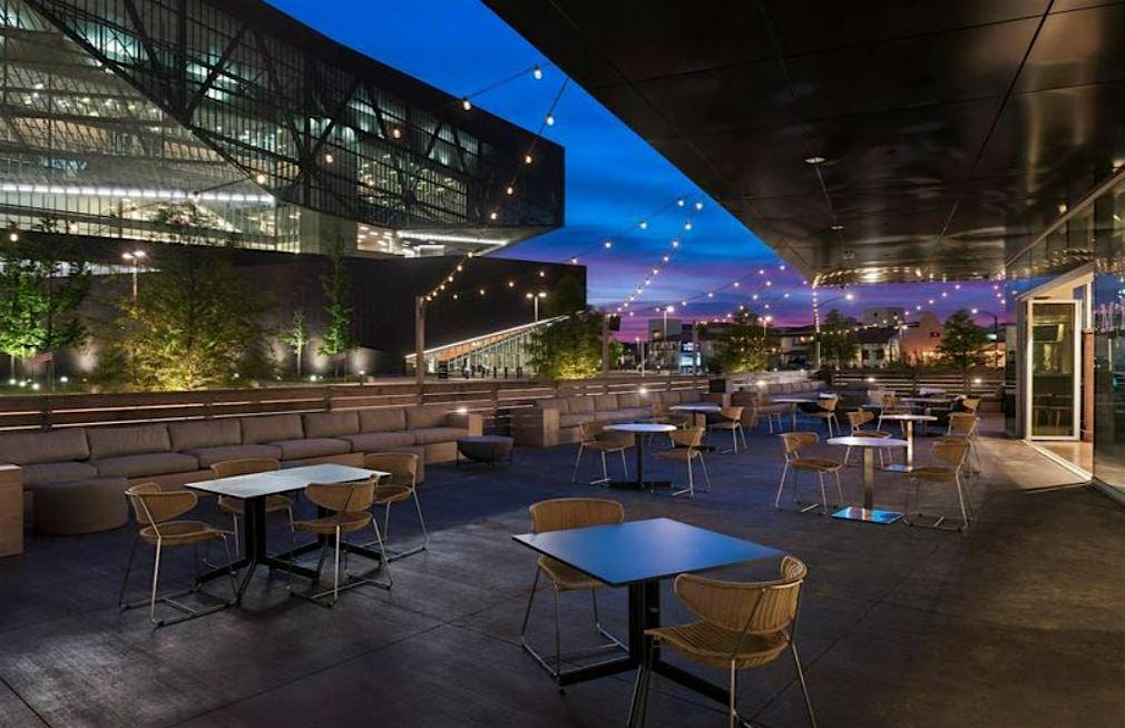 POPULAR DFW Professionals Mixer - * Networking and Cocktails* Safe & Fun!