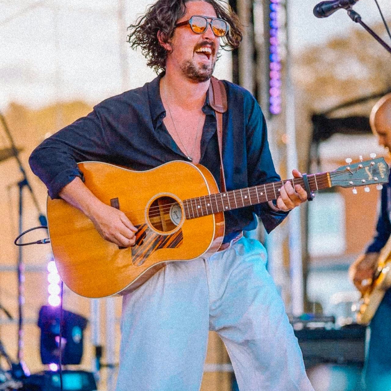 Alex Francis (Full band) + Jazz Morley