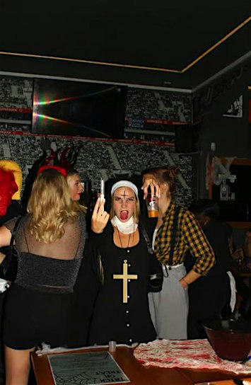 Halloween Haunts: Lisbon Pub Crawl Experience