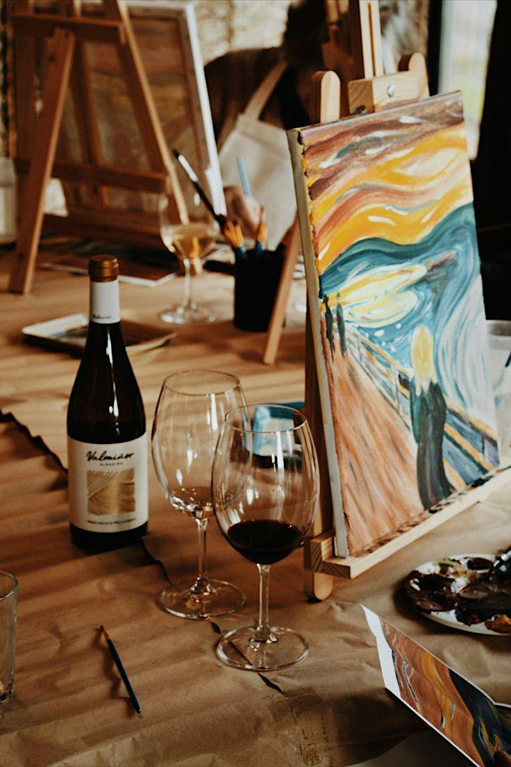 Paint & Sip bei Seventh Studios