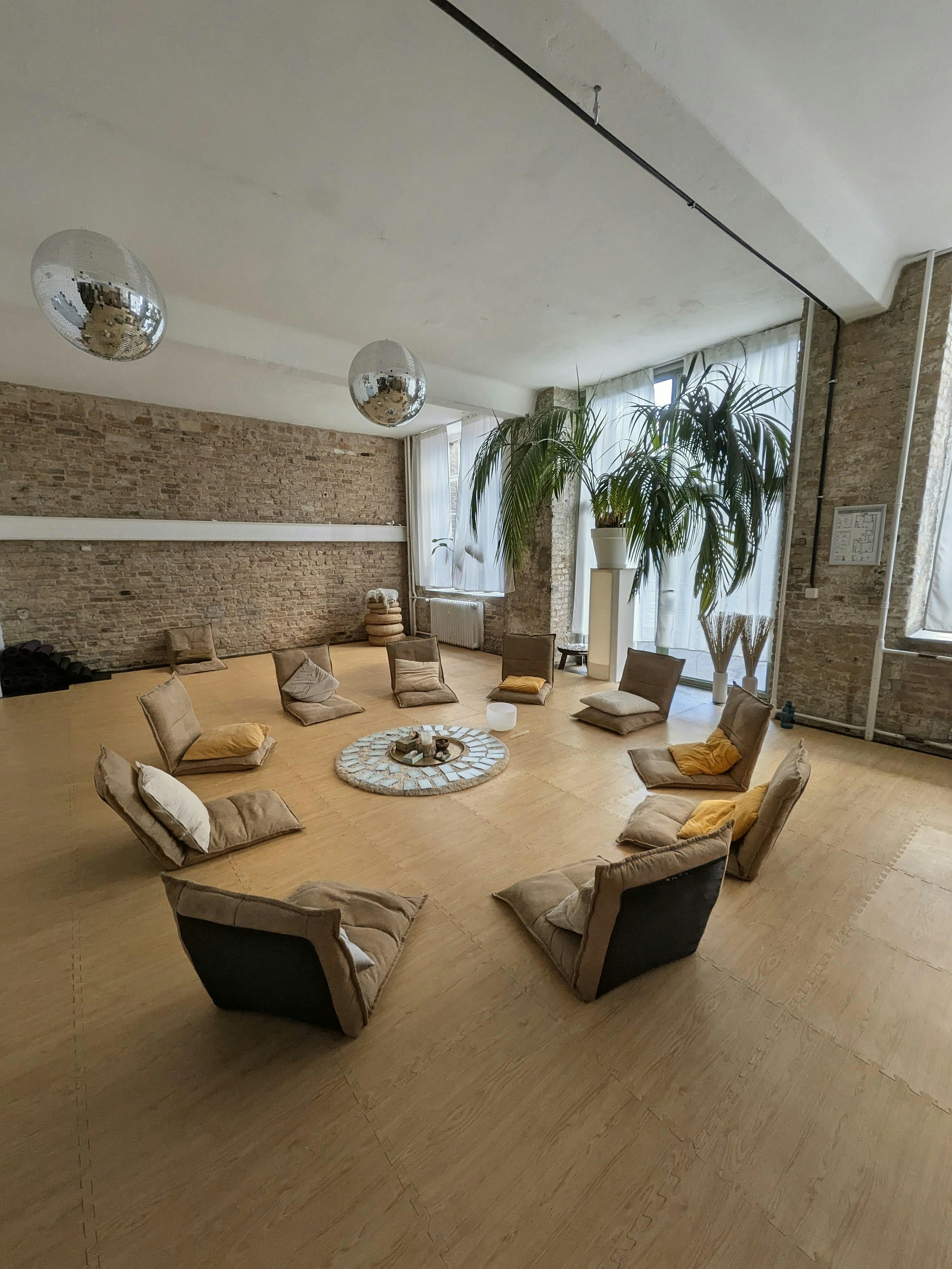 Rebirthing Breathwork Journey @ Futura House (Berlin Kreuzberg)