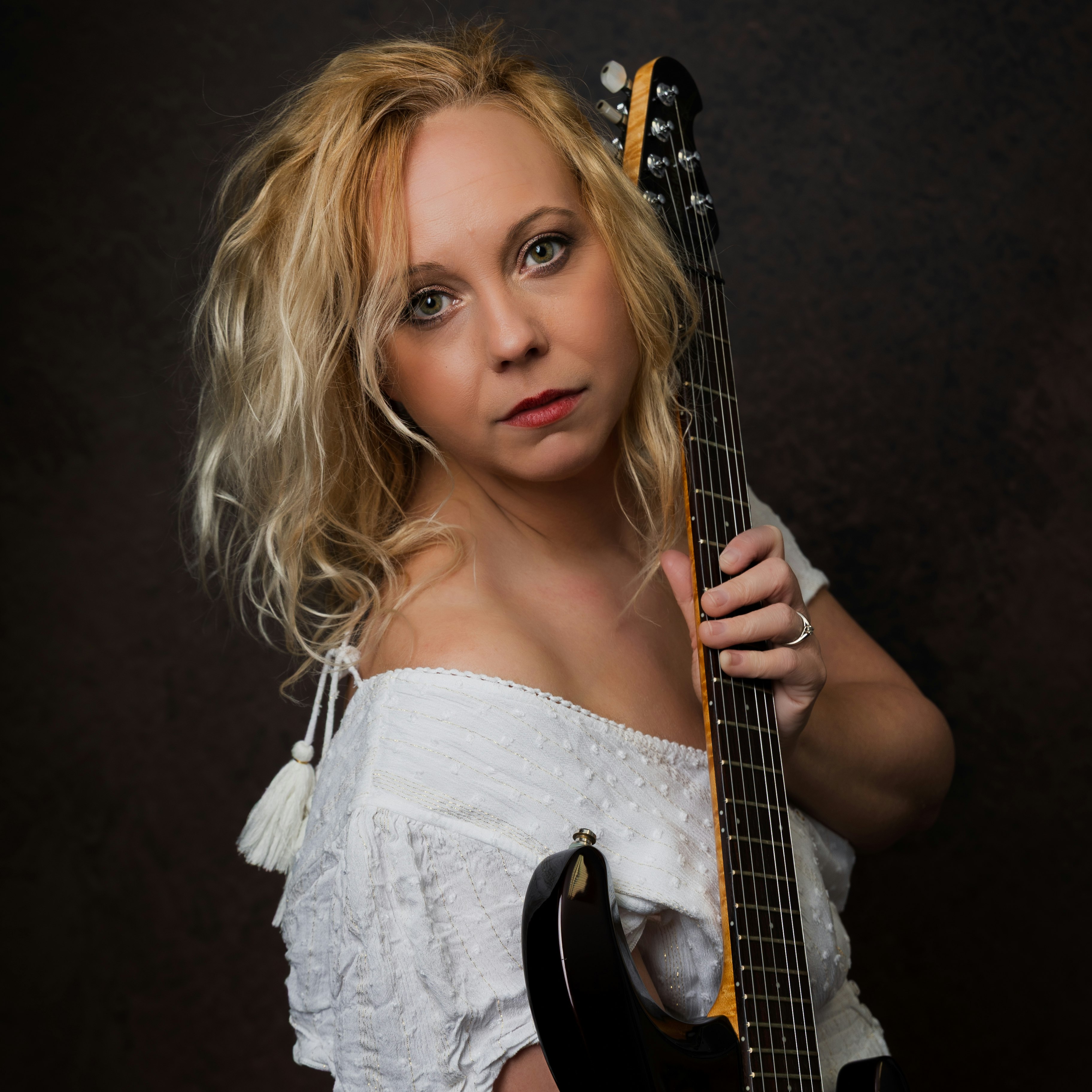 Chantel McGregor & Band