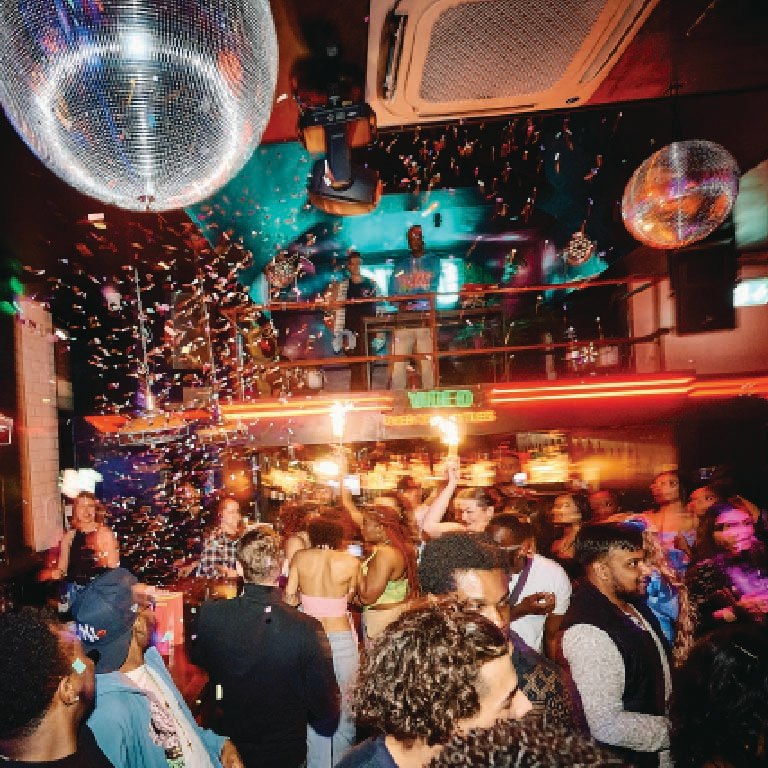 BOTTOMLESS NYE AT SIMMONS MONUMENT