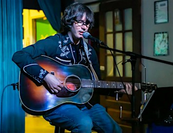 Jess Jones | performs @ Zorn Brew Works