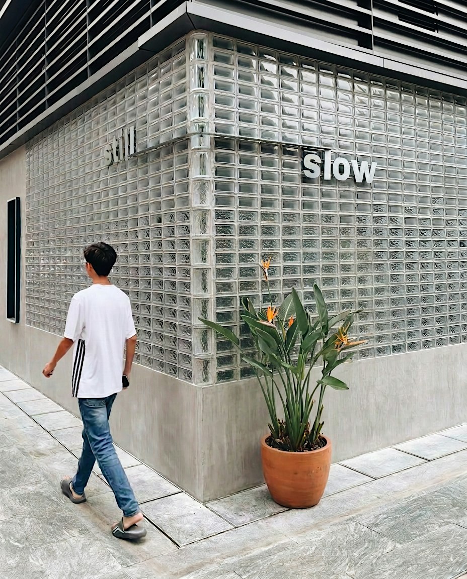 still slow space grand opening night & “ARchiTeIcST” artist talk