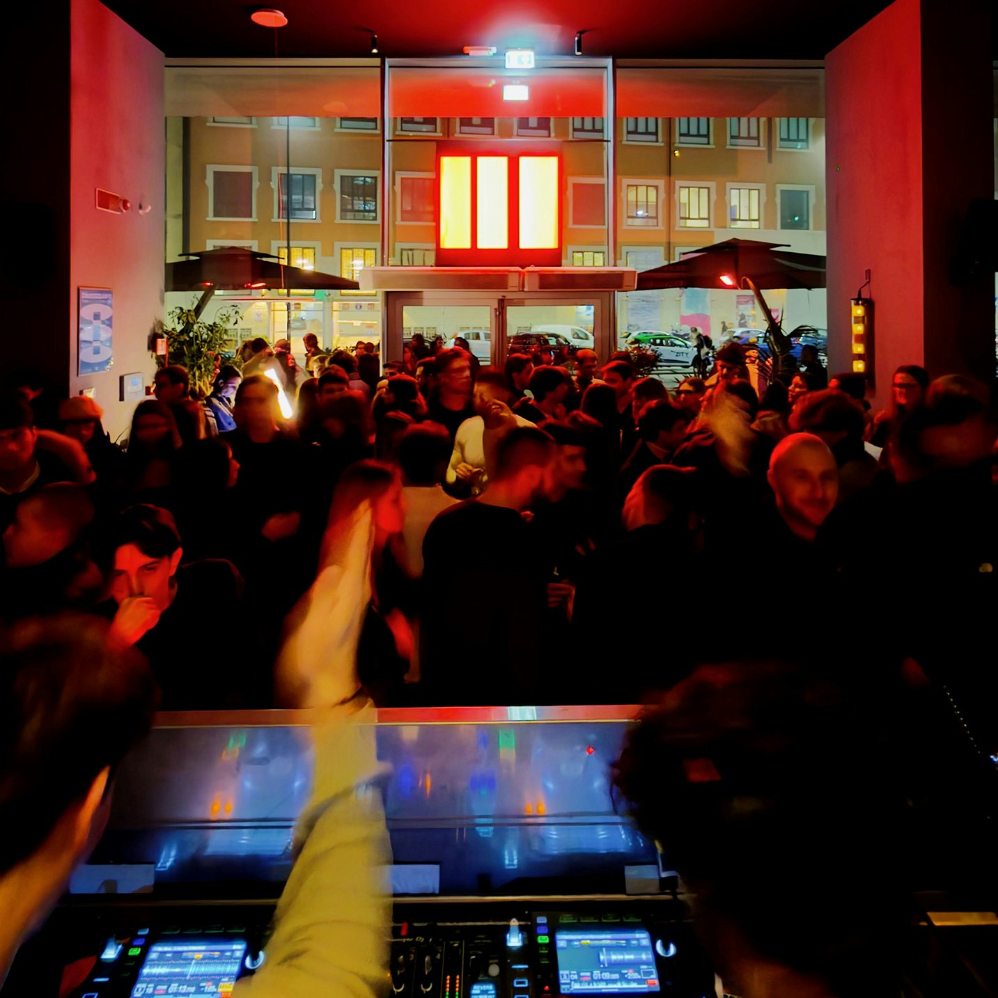 Hi-Fi Weekends with LOSTIN *Free Entry*