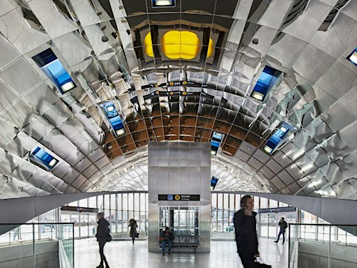TSA Tours | Art and Architecture on the Spadina Line