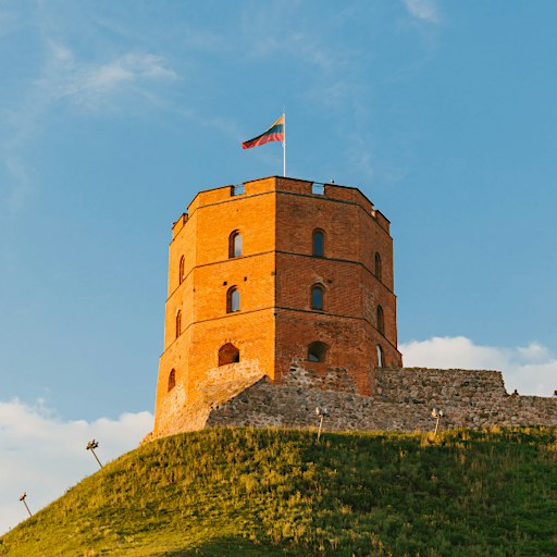 Lithuania Essentials: Free Educational Experiences