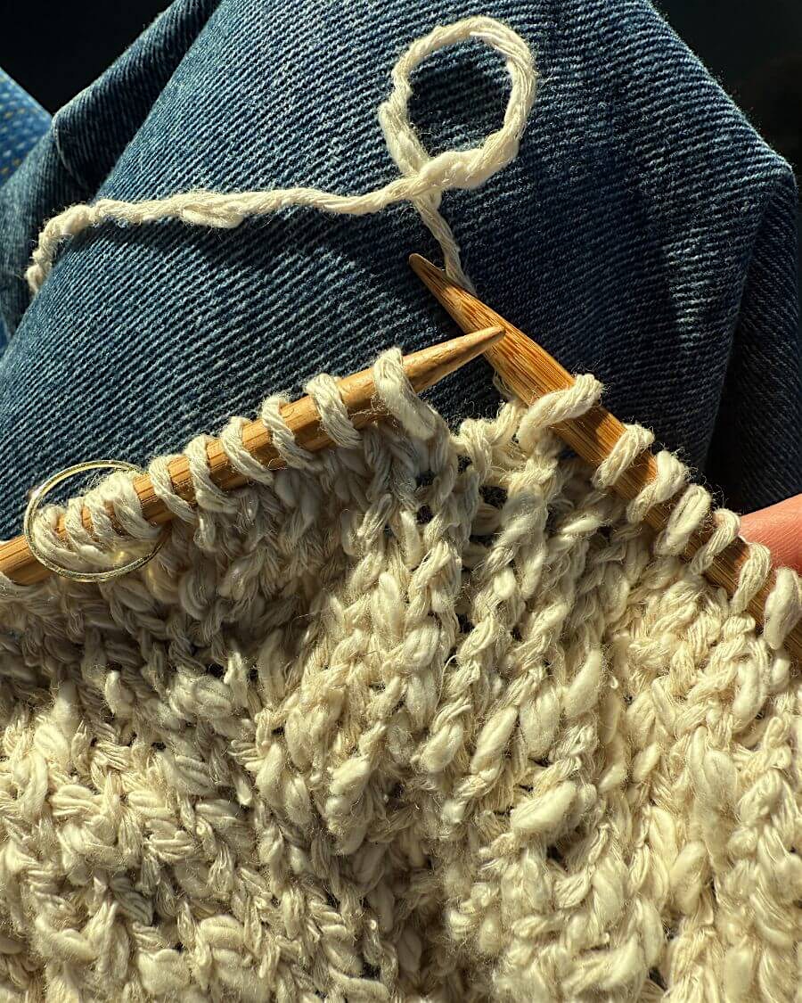 A Beginners guide to Knitting in the Round | Manchester Wool & Yarn