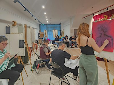 LONG POSE: 3hrs Life Drawing: Woman Ruler Series