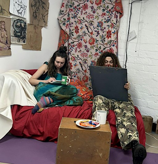 Art is life Drawing presents Sunday Brunch Club short poses  1130- 130pm