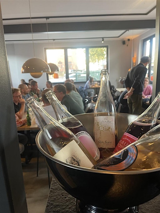 Bubble Wine World