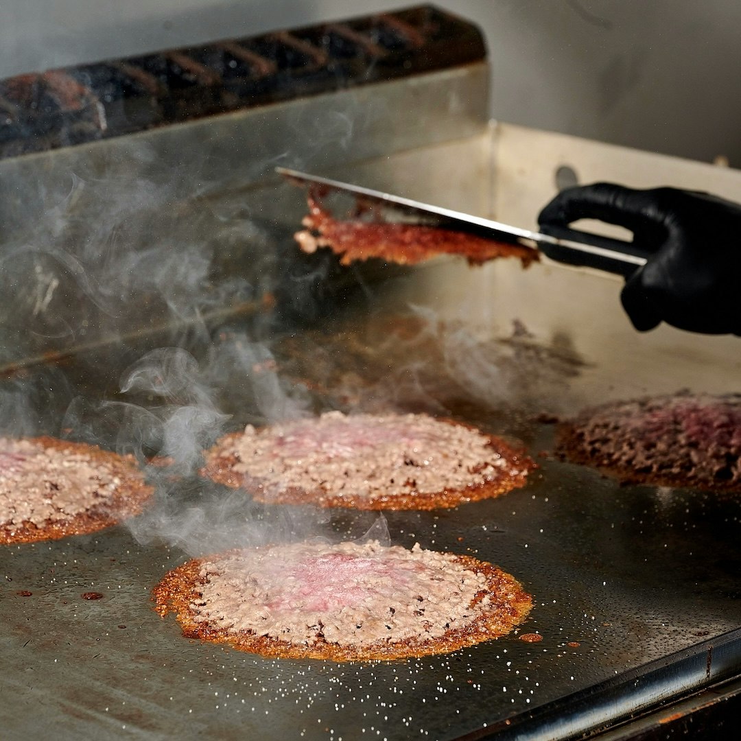 Le Cannibale x Street Smash Burgers - Marquis, Phraba