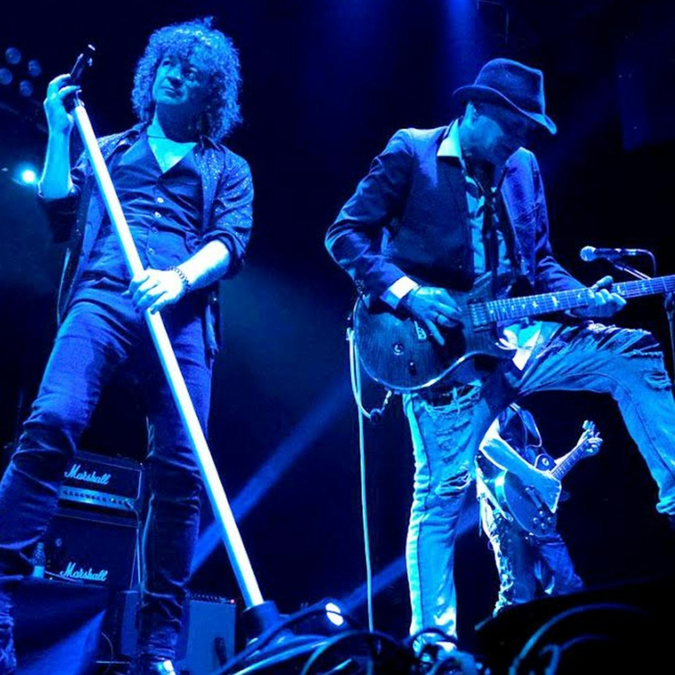 Tributo a Héroes del silencio por Héroes Tribut Band & Gonzalo Valdivia