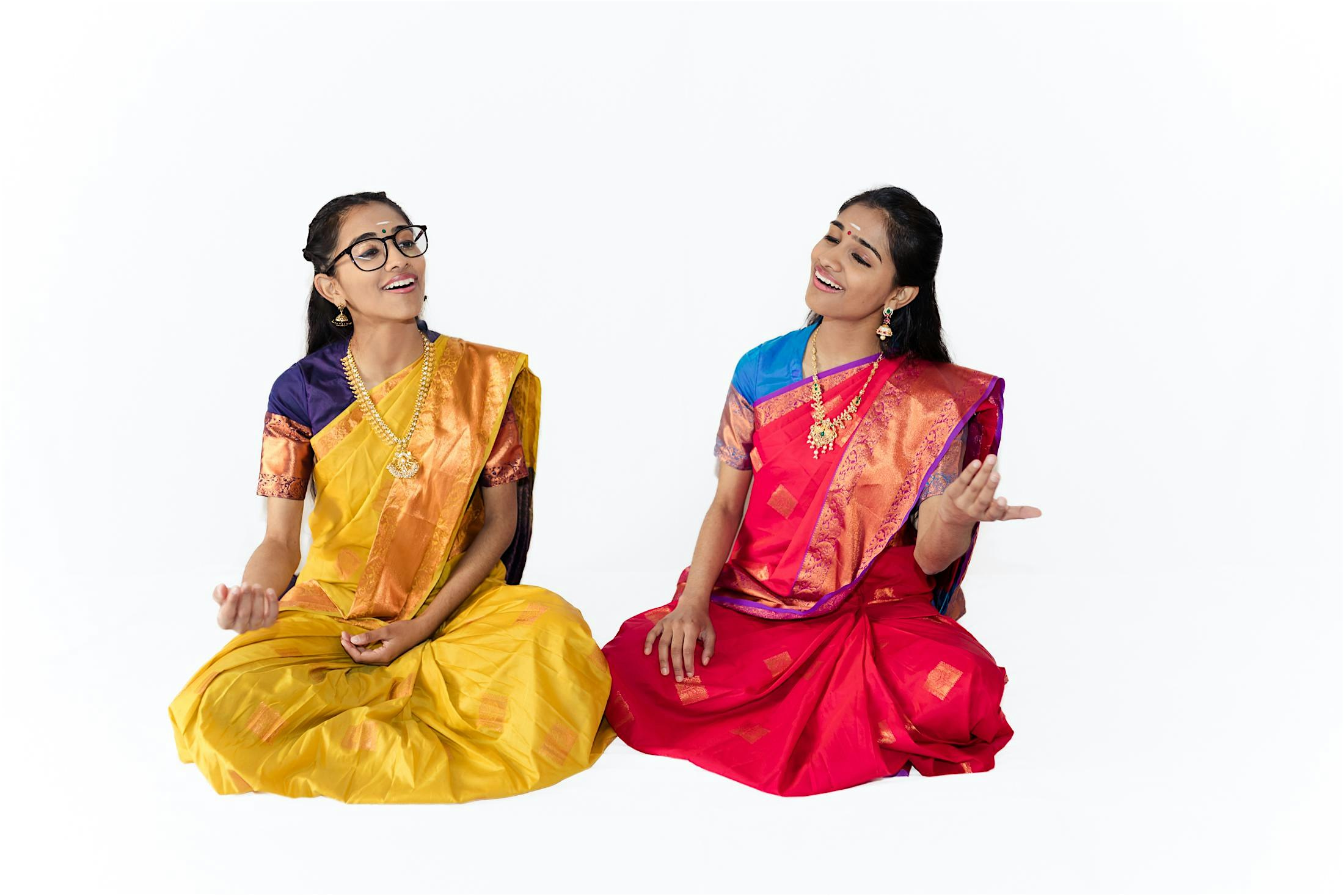 Grand Carnatic Vocal Concert by Sai Sisters - Kiran & Nivi