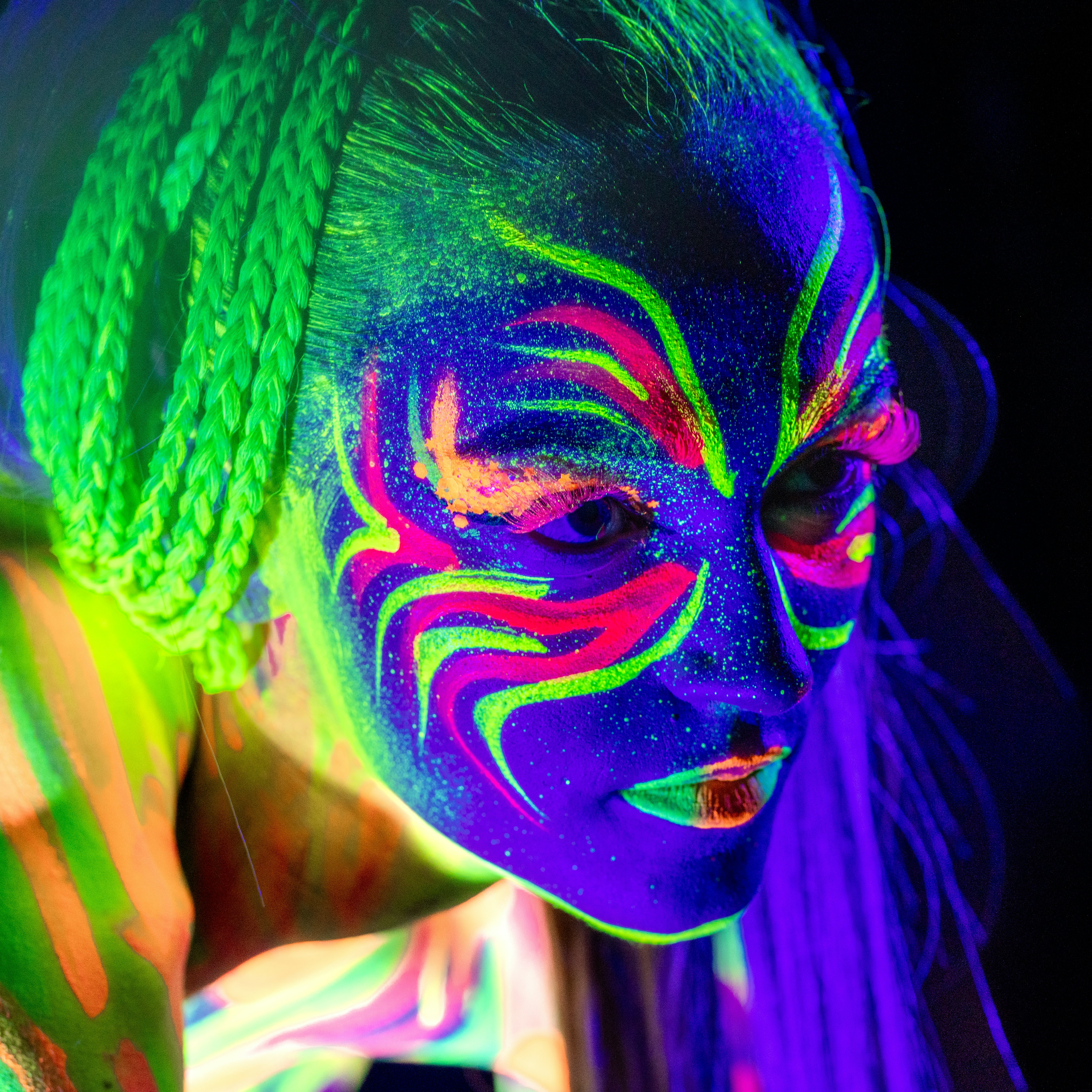 Neon Naked Life Drawing in Angel!