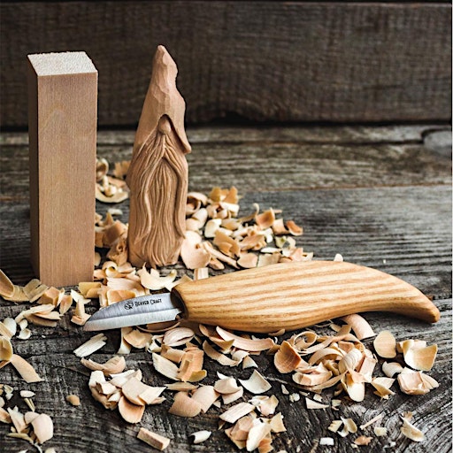 Lee Valley Tools Laval - Sculpture d’un sorcier en bois