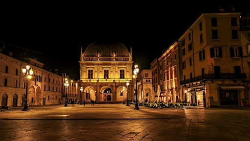 Brescia Proibita: alla scoperta della storia osè della città