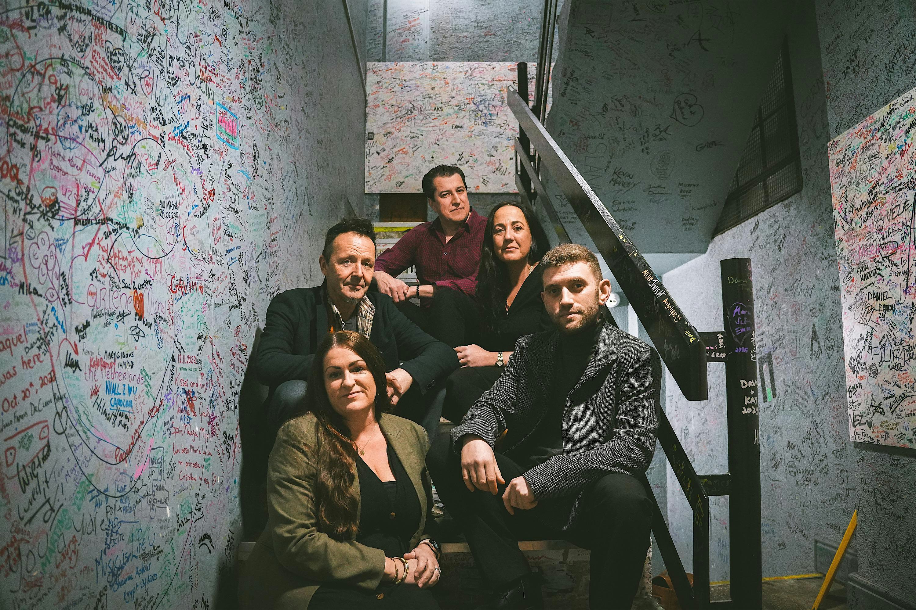 The Velvet Tide                     with support from  Pete and Tom on song