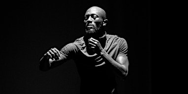 Afrikanischer traditioneller und afro-somatischer Tanz