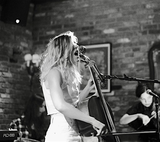 Live Music featuring Elisa Winter