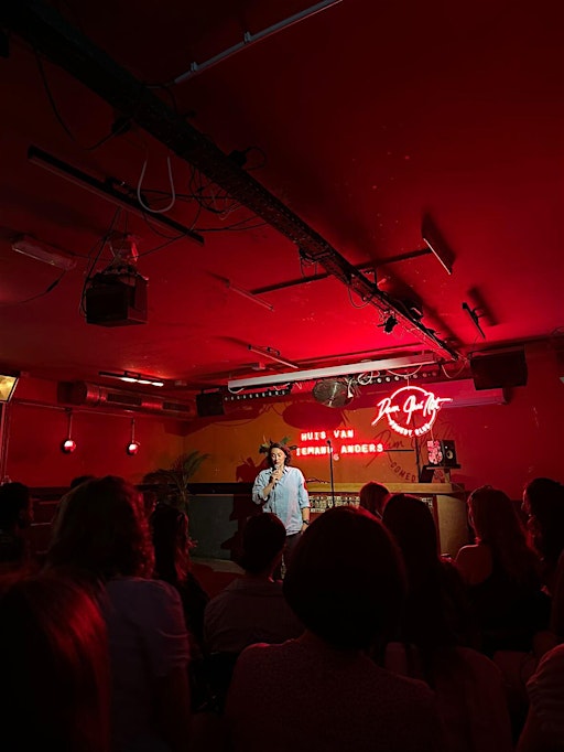 Dam Qui Rit Comedy Club - French Open-Mic #2