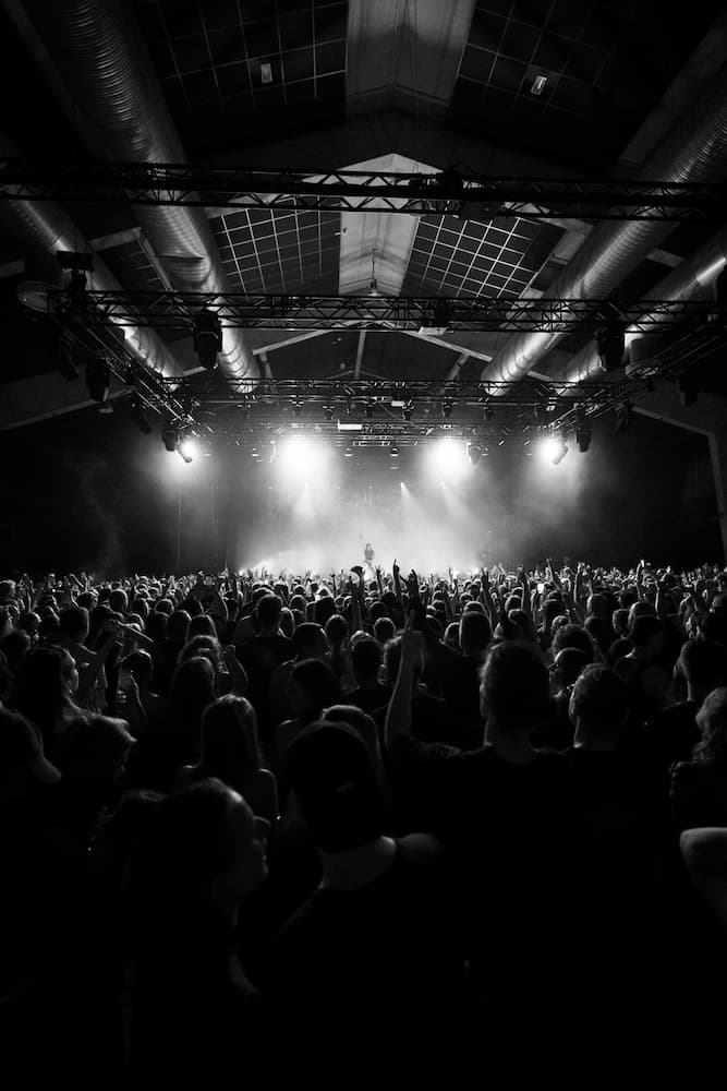 WE ARE ONE x SCHLACHTHOF FESTIVAL mit JAZZY, Russian Village Boys