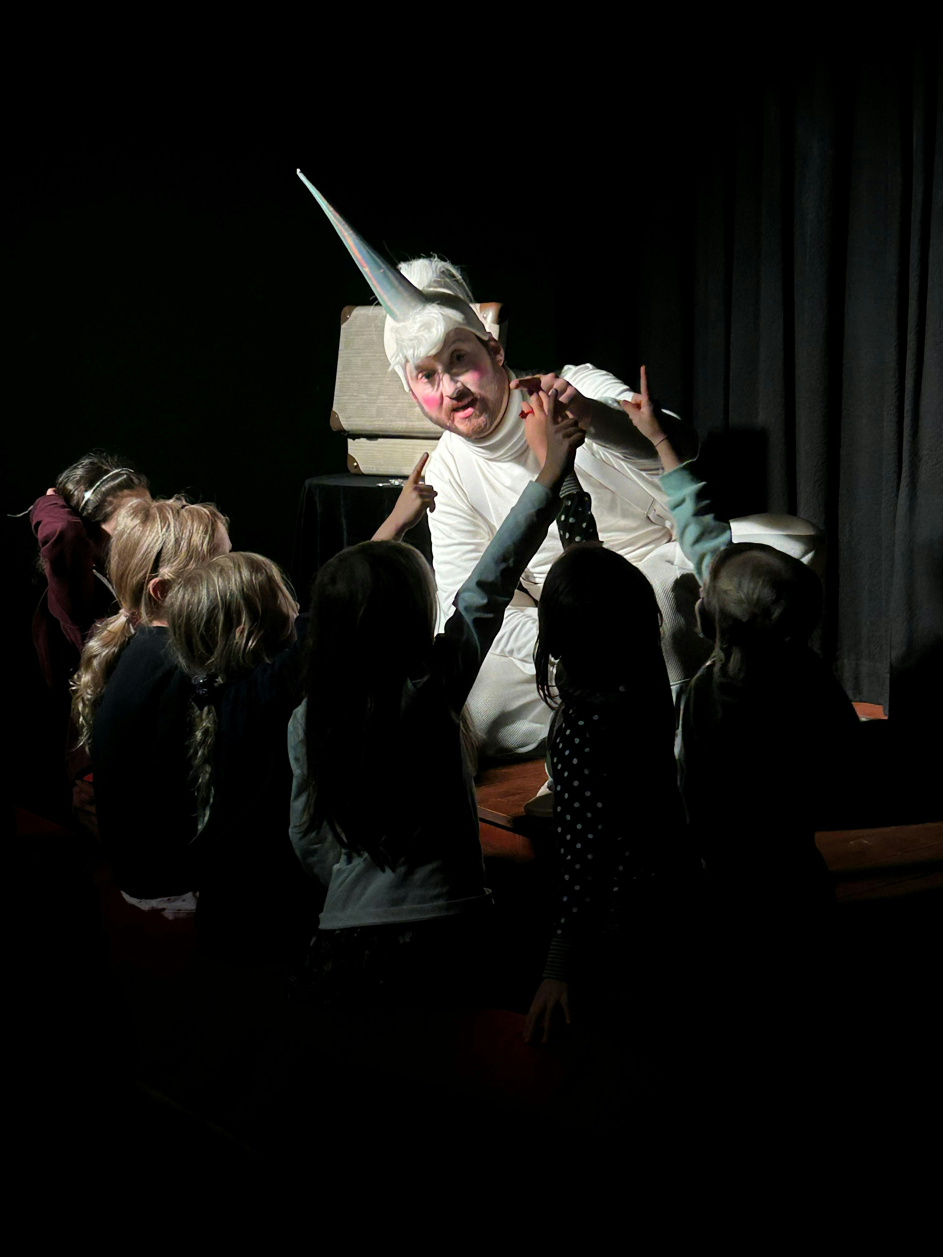 Kulturvolk Live | Kindertheater: Wie Einhörner das Zaubern lernen