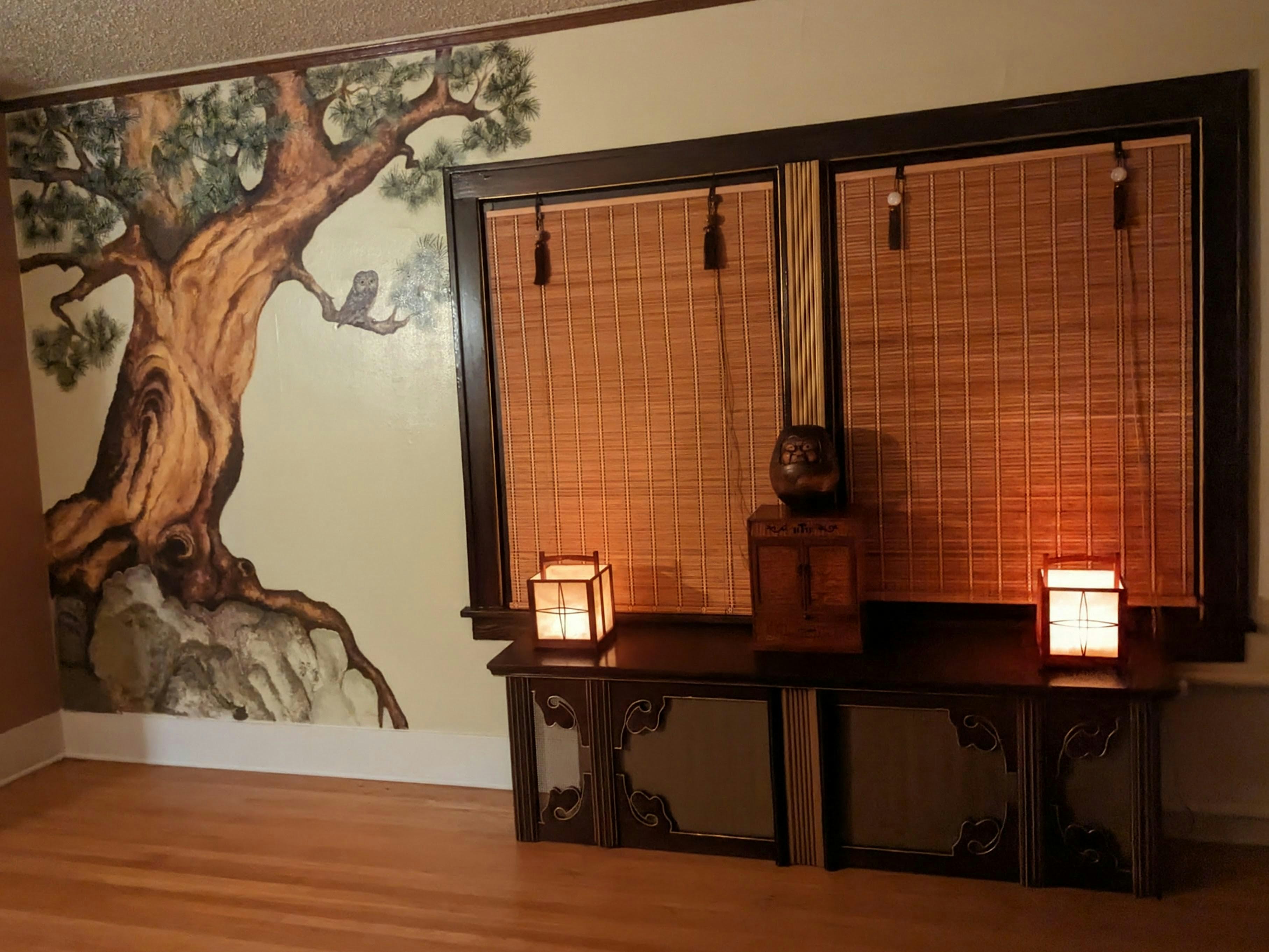 The Unseen Table: A Zen Dinner in Darkness